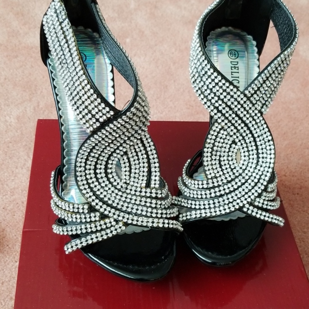 Women's shoes